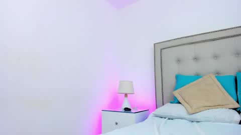 aurorarouse online show from 04.07.26