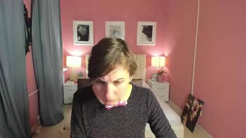 Aurora online show from 03.12.25