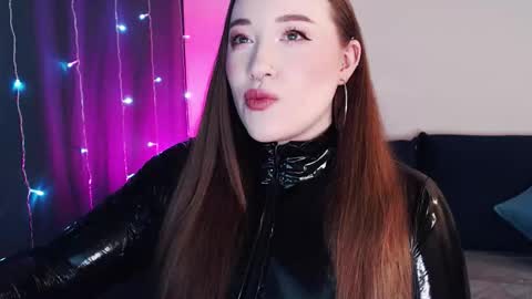 Snapshot of auroraunique chatting on 02.21.26 Aurora online show from 02.21.26