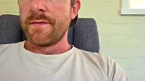 aussie_dadbod101 online show from 10.15.25