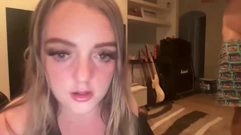 Snapshot of aussiecouple101798558 chatting on 11.03.25 aussiecouple101798558 online show from 11.03.25