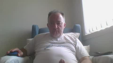 Snapshot of aussiesydguy chatting on 12.02.25 chatbateaussie online show from 12.02.25