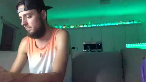 Snapshot of austincutieyes chatting on 10.02.25 AudiEna online show from 10.02.25