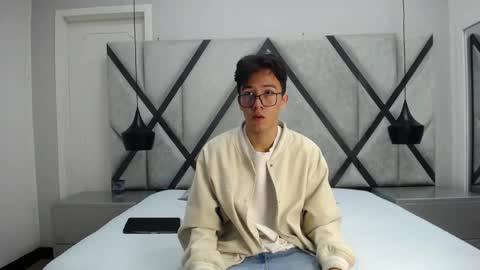 austinreeds online show from 10.19.25