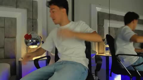 Snapshot of austinreeds chatting on 03.09.26 austinreeds online show from 03.09.26