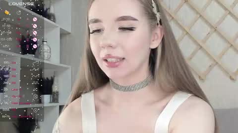 Snapshot of auto_baby chatting on 10.08.25 Dasha online show from 10.08.25