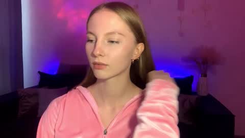 Annie online show from 09.17.25