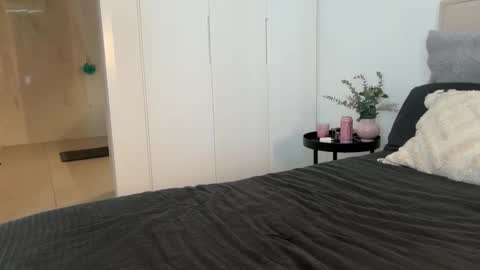 Ava  online show from 01.18.26