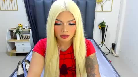 Snapshot of ava_gonz chatting on 06.17.26 ava gonz online show from 06.17.26