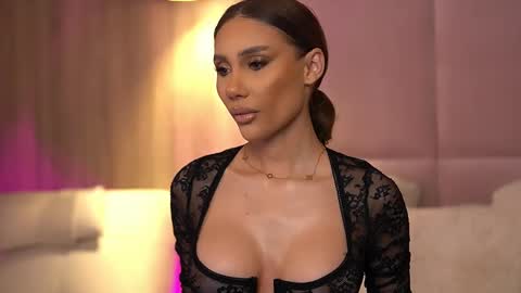 Snapshot of ava_heath chatting on 02.02.25 Ava online show from 02.02.25