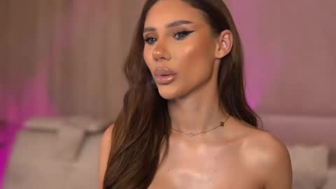 Snapshot of ava_heath chatting on 02.05.25 Ava online show from 02.05.25