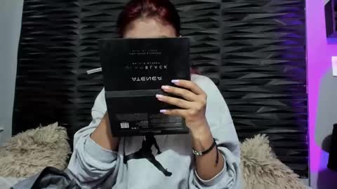 Snapshot of ava_jones_1 chatting on 12.05.25 ava_jones_1 online show from 12.05.25