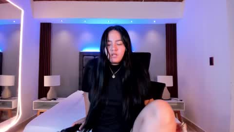 Snapshot of ava_milller chatting on 11.09.25 Ava- Megan - Every day from 530 to 200 pm COL online show from 11.09.25