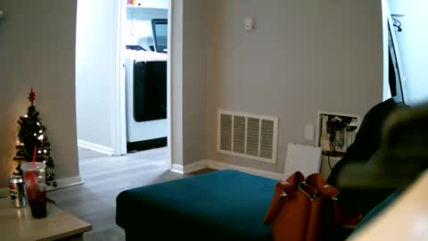 Ava Ashley online show from 01.21.25