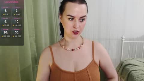 Snapshot of avaedenn chatting on 12.16.24 Ava online show from 12.16.24