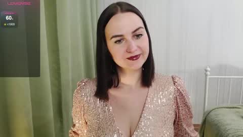 Snapshot of avaedenn chatting on 12.19.24 Ava online show from 12.19.24