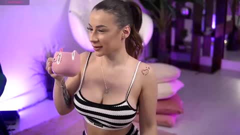 Snapshot of avareed chatting on 03.04.26 AvaReed online show from 03.04.26