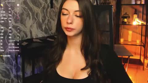 Avie online show from 10.29.25