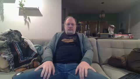 Snapshot of averagegreg chatting on 02.05.26 Greg online show from 02.05.26