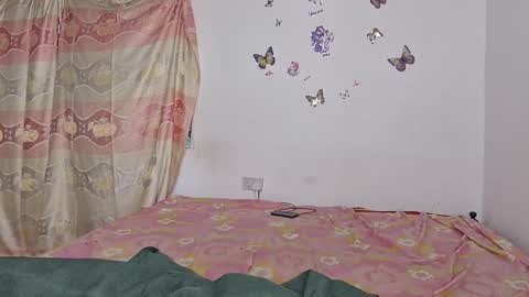 averrine online show from 04.11.26