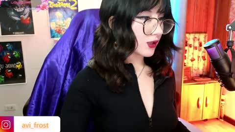 Snapshot of avi_frost chatting on 12.05.24 Saraaaa independent model 3 online show from 12.05.24