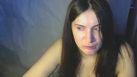 avialenne online show from 04.12.26