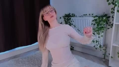 aviaveavi online show from 03.24.26