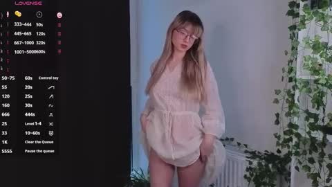 aviaveavi online show from 03.25.26