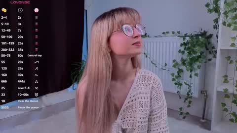 aviaveavi online show from 03.26.26