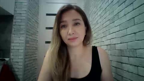 Snapshot of avinelra chatting on 03.27.26 avinelra online show from 03.27.26