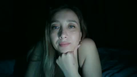 Snapshot of avinelra chatting on 04.16.26 avinelra online show from 04.16.26