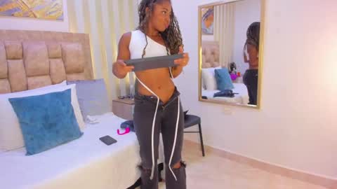 AVIS  online show from 11.19.25