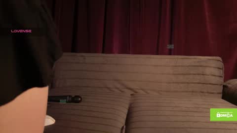 Snapshot of avr0ria chatting on 02.15.26 avr0ria online show from 02.15.26