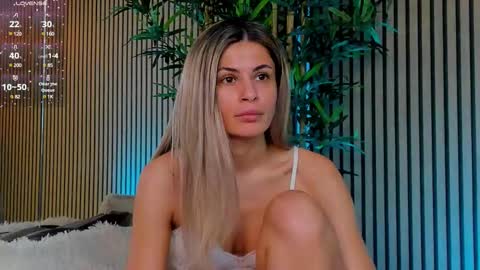 AVRILL CYRUX online show from 03.01.25