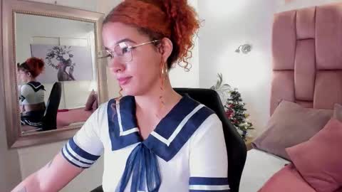 Avril  online show from 11.30.25