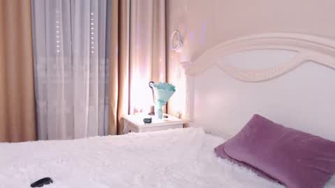 Avrora Inst online show from 02.03.25