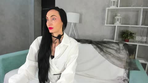 Avrora online show from 04.15.26