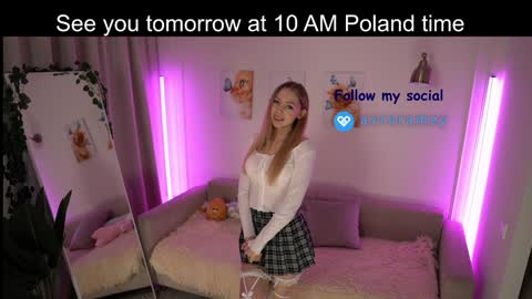 Avrora online show from 12.18.24