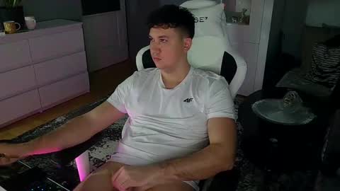 Snapshot of ax3l1k chatting on 02.22.25 Artur online show from 02.22.25