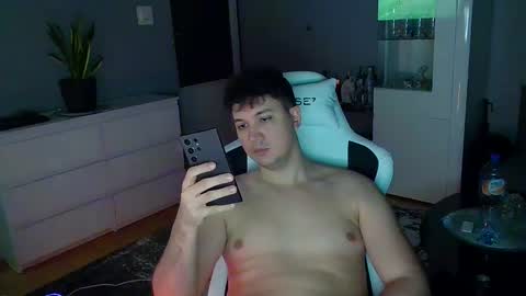 Snapshot of ax3l1k chatting on 02.28.25 Artur online show from 02.28.25