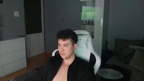 Snapshot of ax3l1k chatting on 03.09.25 Artur online show from 03.09.25