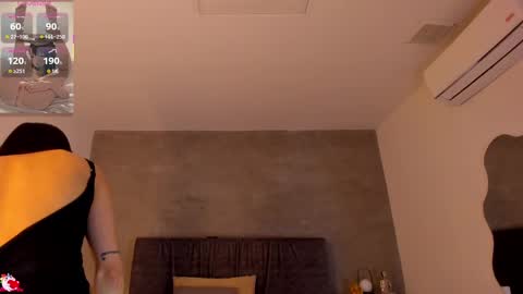 Axara online show from 11.17.25