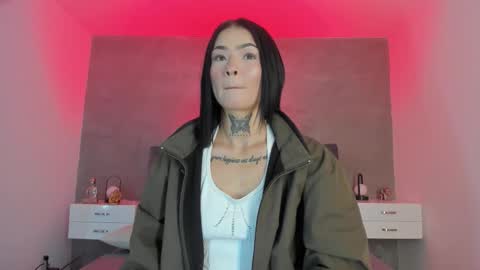 Axara online show from 11.21.25