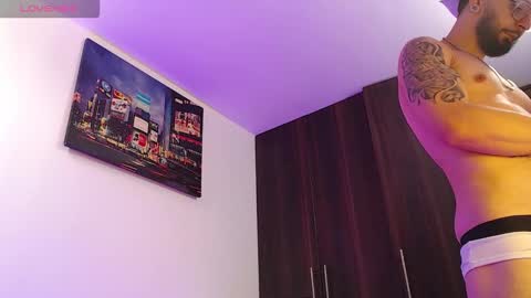 Independiente Model online show from 03.09.26