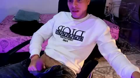 axel__fierro online show from 04.16.26