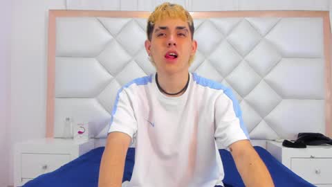 Axel cifer online show from 01.03.25