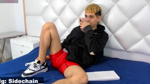 Axel cifer online show from 01.04.25