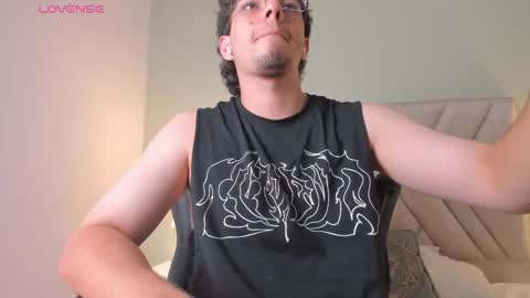 Snapshot of axel_creed chatting on 02.25.26 Yooung King online show from 02.25.26