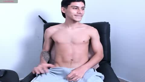 axel davis  online show from 11.24.25