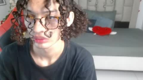 Snapshot of axel_fox7 chatting on 05.18.26 Axel online show from 05.18.26